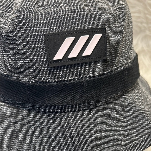 ( BNWT) Adidas Black and Gray Boonie Golf  Hat. NEW - Picture 6 of 8